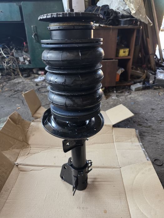 Пневмоподвеска , передние пневмостойки Рено Мастер 3, Опель Мовано