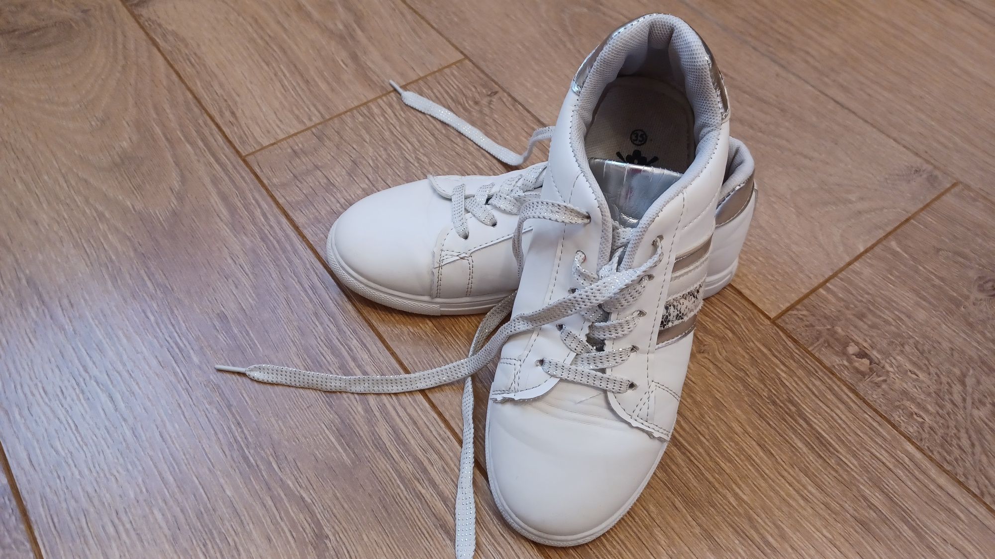 Buty sportowe białe dziewczęce 35