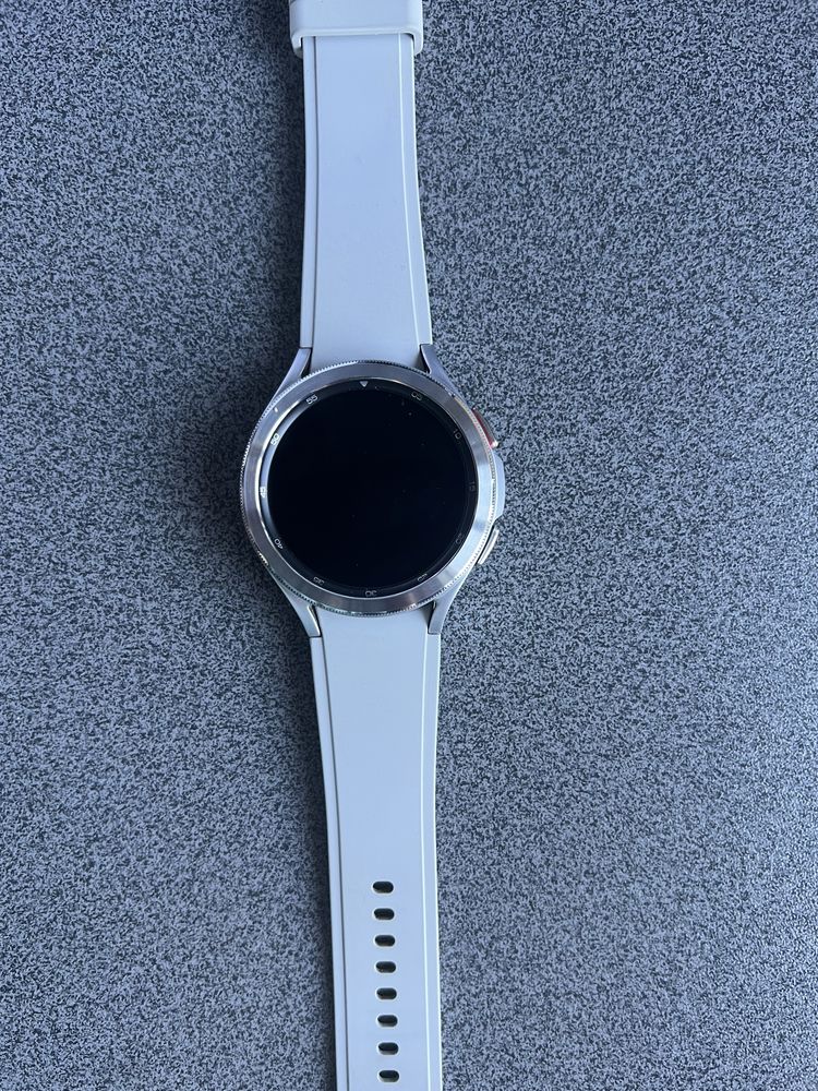 Продам Samsung Galaxy Watch 4 classic 46 silver