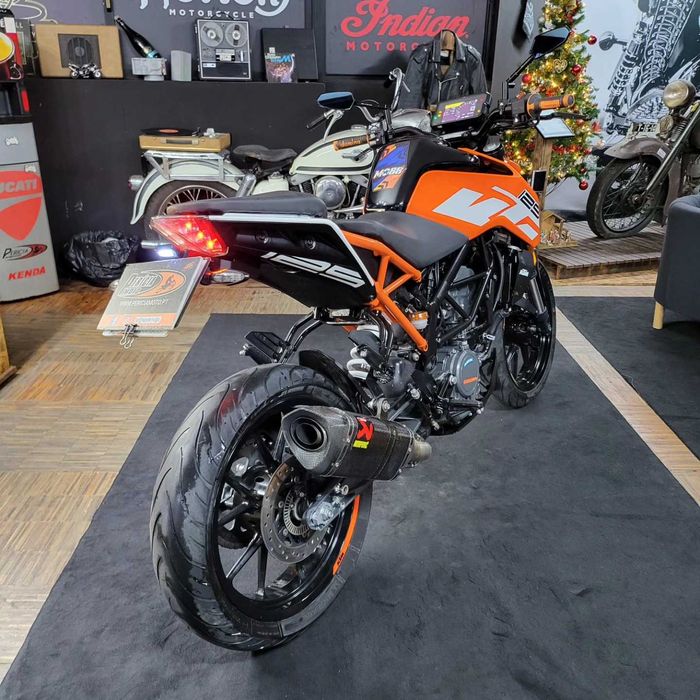 KTM Duke 125 edição M.Oliveira #88 2020