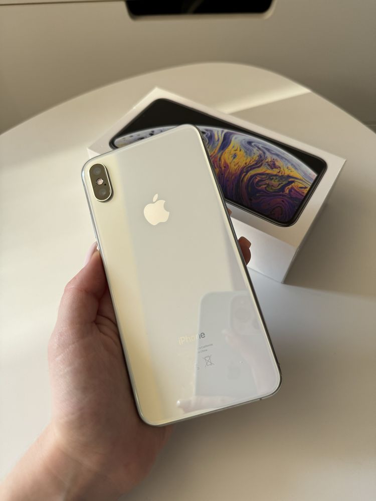 iPhone XS Max 256 gb белого цвета. Состояние 9/10