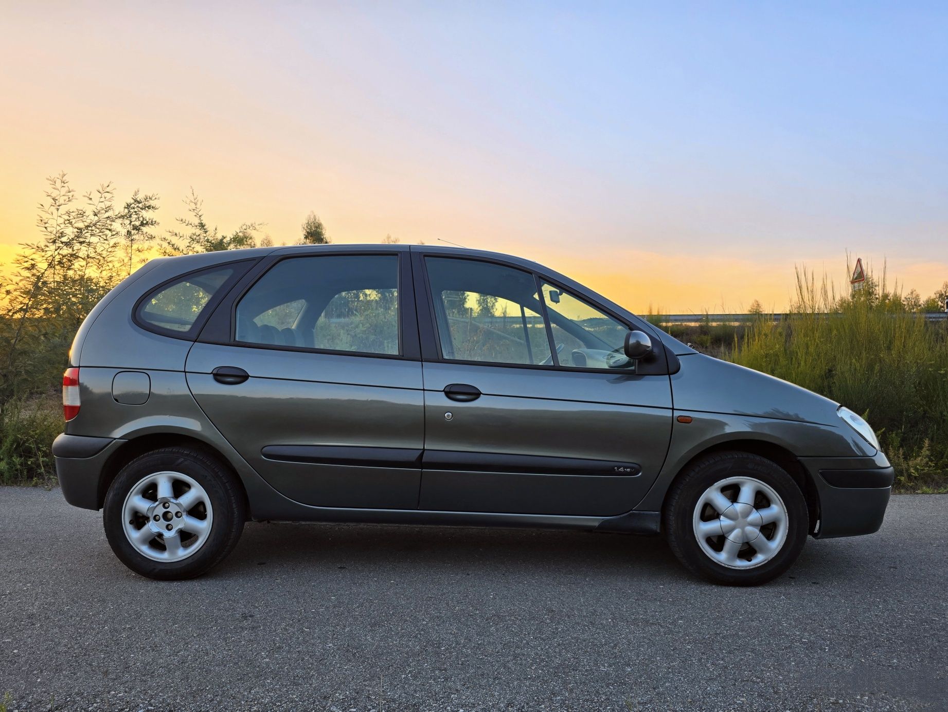 Renault Scenic 1.4 1 dono Nacional