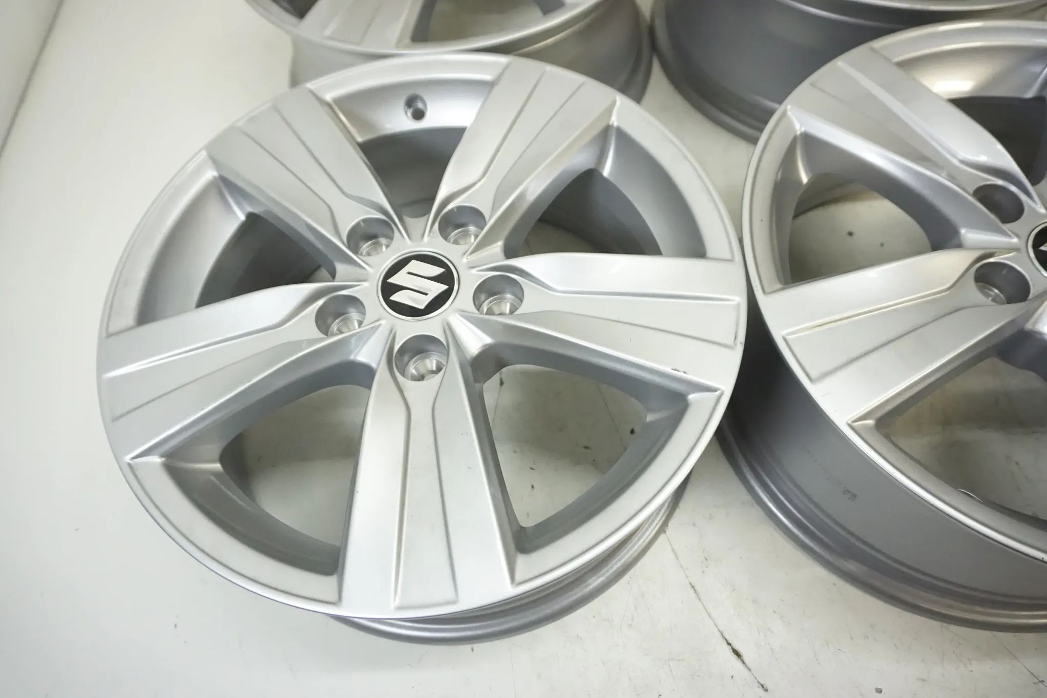 FELGI 16 SUZUKI SX4  S CROSS C CROSS SWIFT KIZASHI VITARA GRAND VITARA  SZ 4 S CROSS