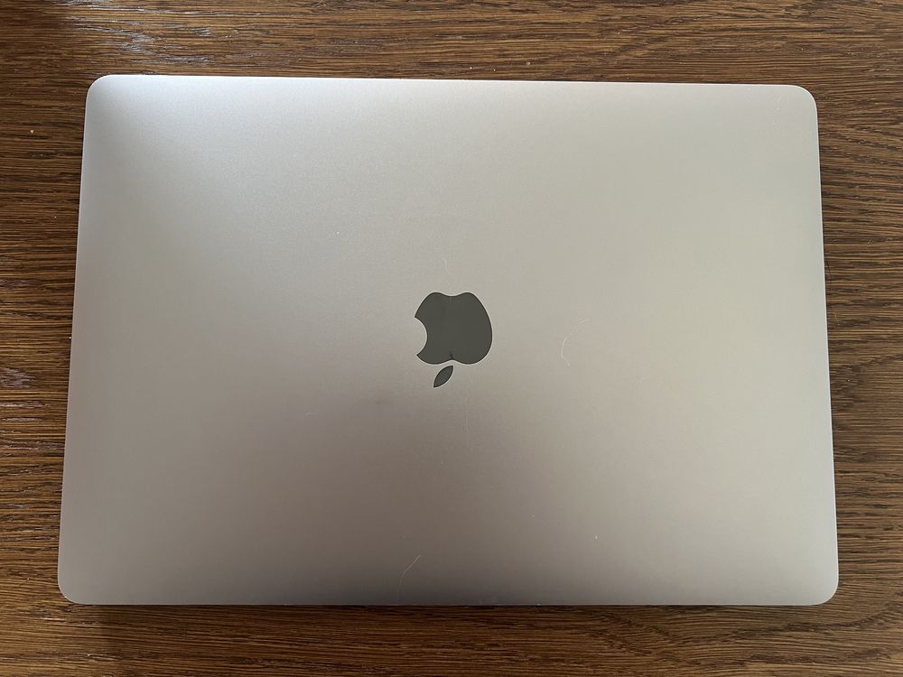 MacBook Pro 2016, 13cali, 8GB RAM, 256GB