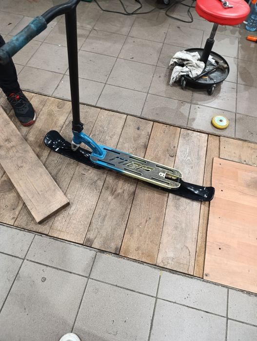 Narty do hulajnogi na śnieg snowscoot