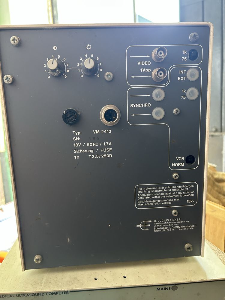 Zabytkowy komputer SIEL Series 5 + monitor CRT VM2412- retro medyczny