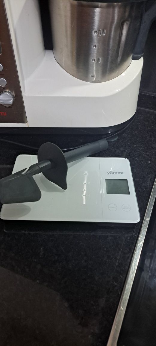 Yammi - robot de cozinha