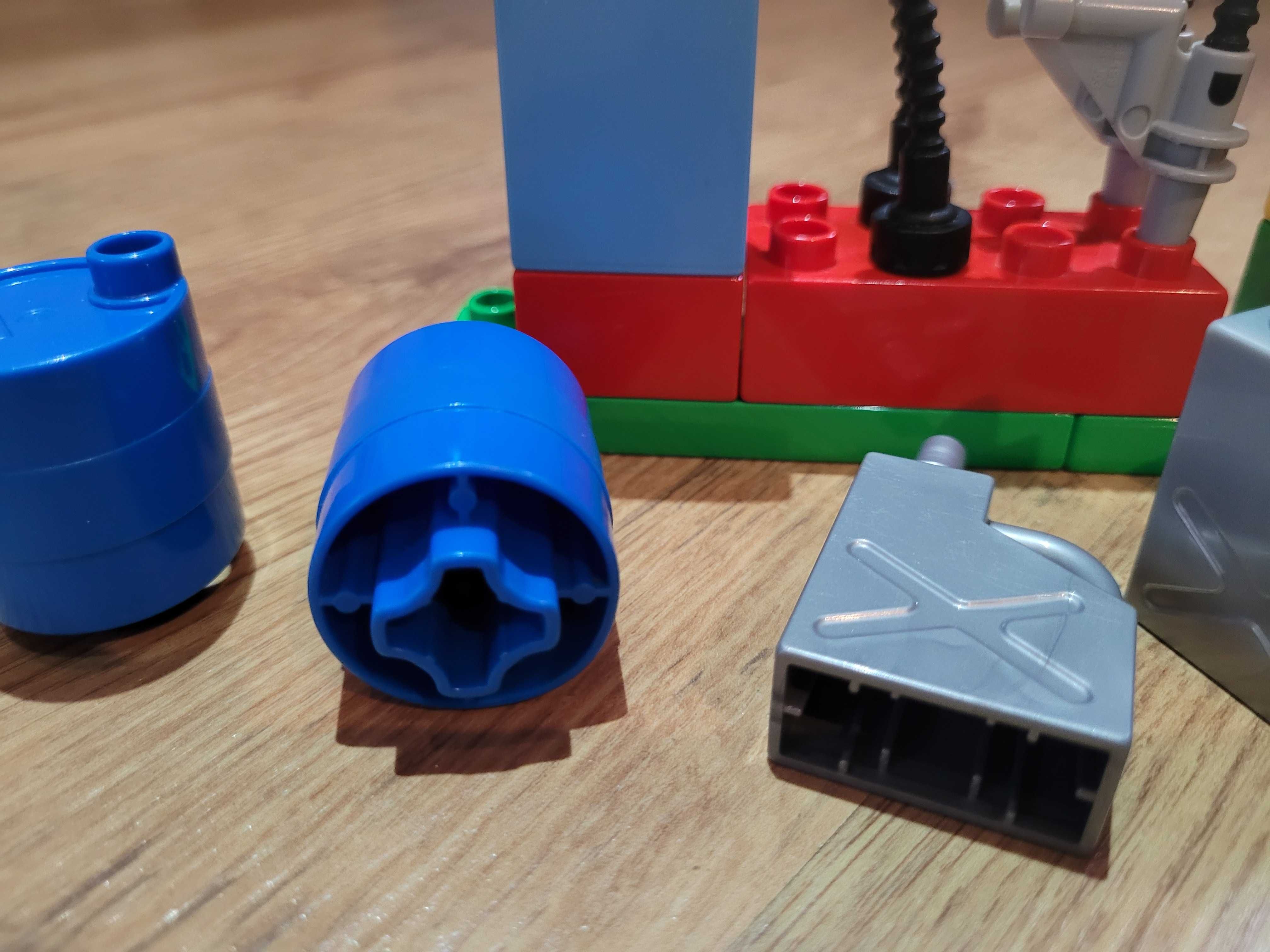 Lego Duplo stacja benzynowa dystrybutor kanister beczka