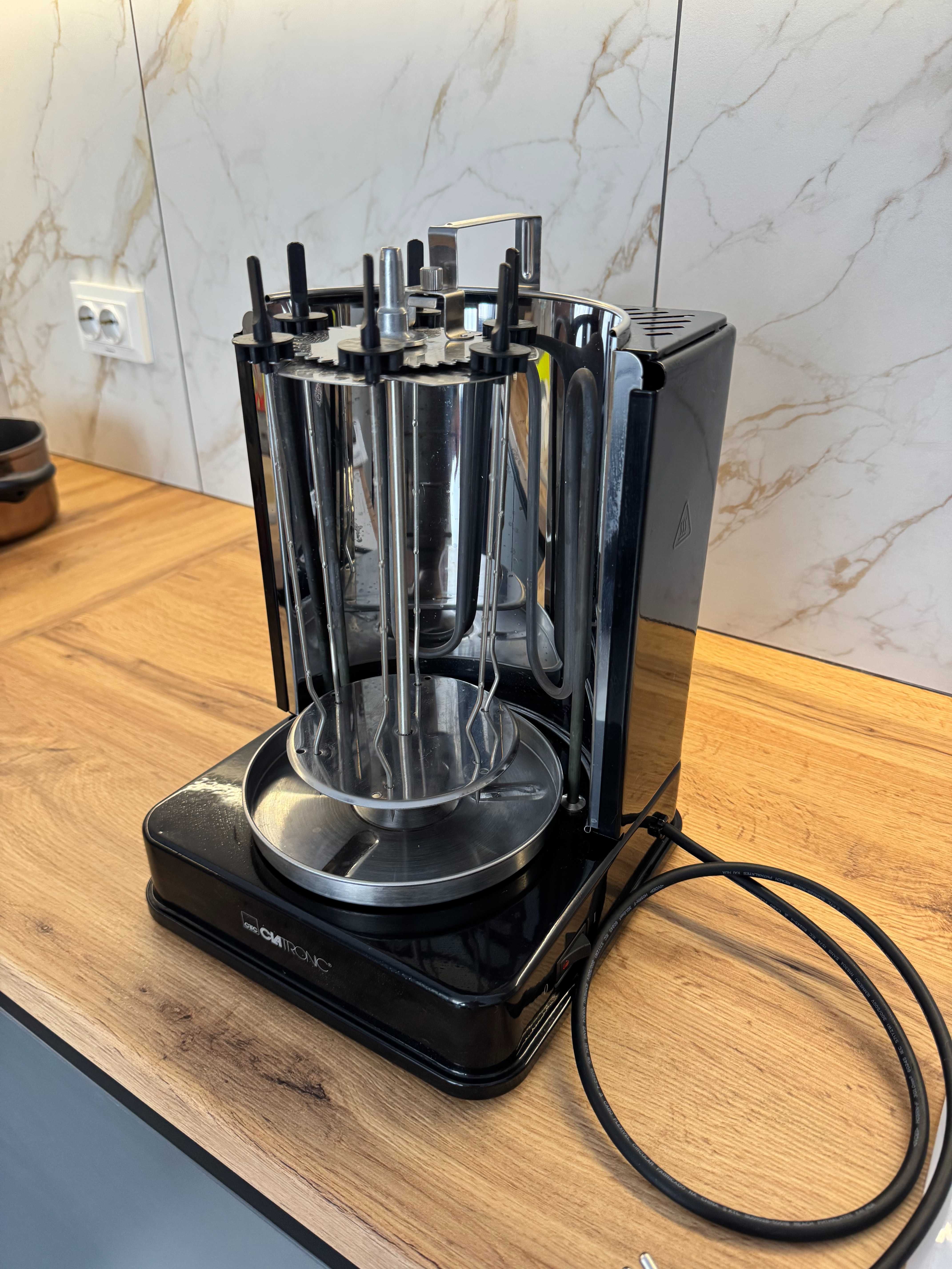 Електрошашличниця Clatronic 1400 Вт, 3 в 1 гриль + шашлик + шаурма