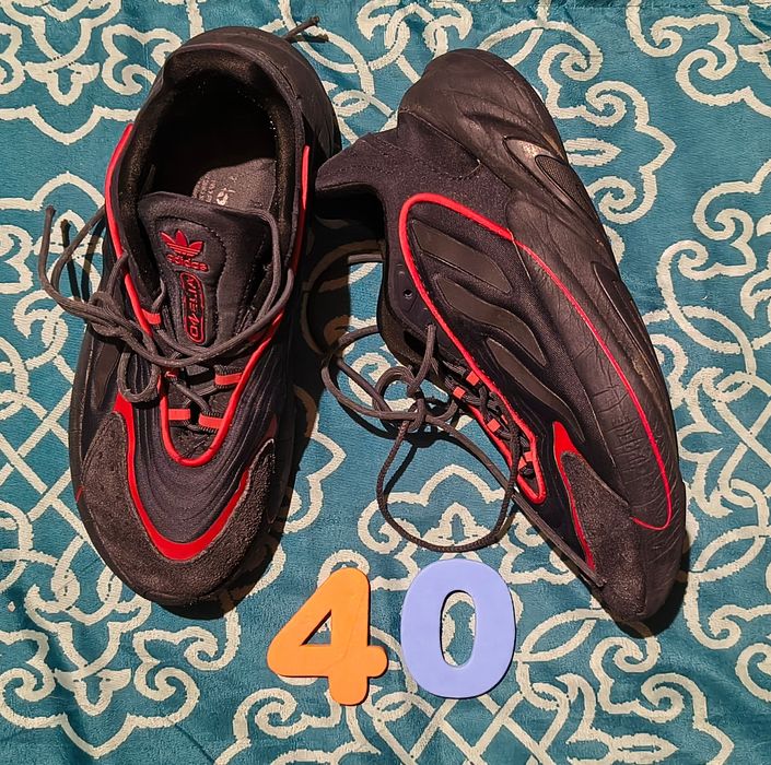 Buty sportowe Adidas Ozelia FC Bayern roz. 40 2/3