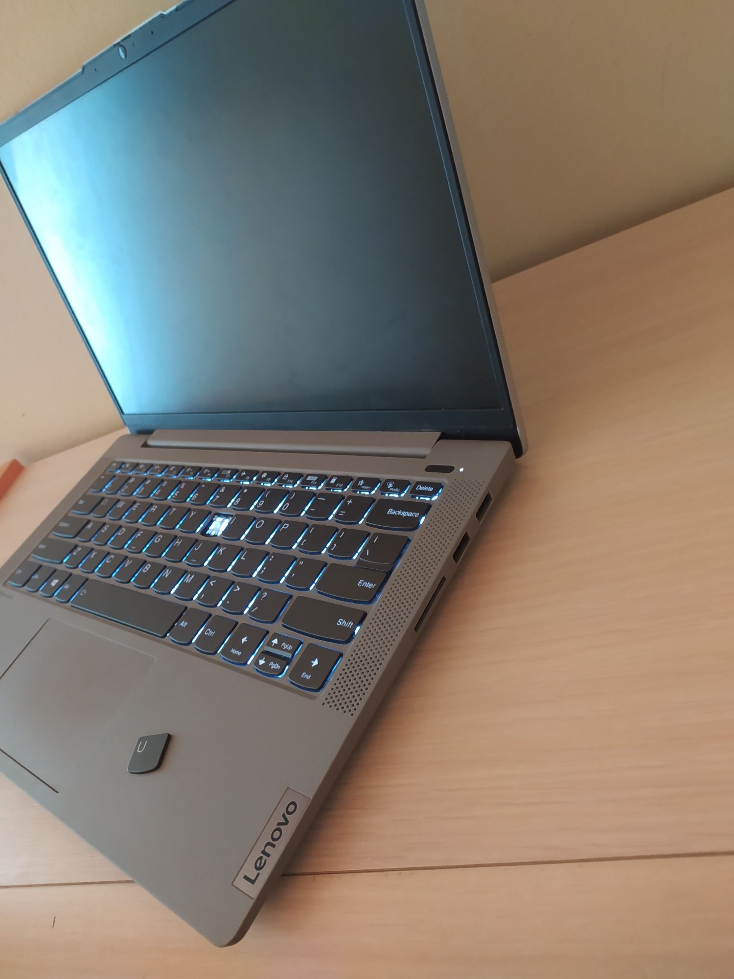 Laptop LENOVO Ideapad 5