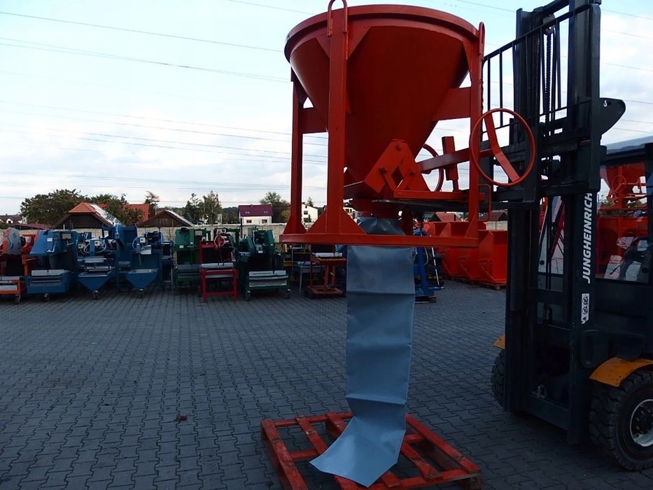 Pojemnik zbiornik beton lej rękaw podajnik kubeł dźwigowy dźwig 750 L