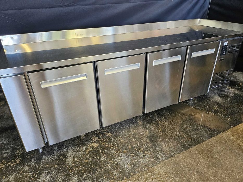 Bancada refrigerada em inox