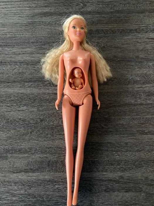 Lalka Barbie - w ciąży.