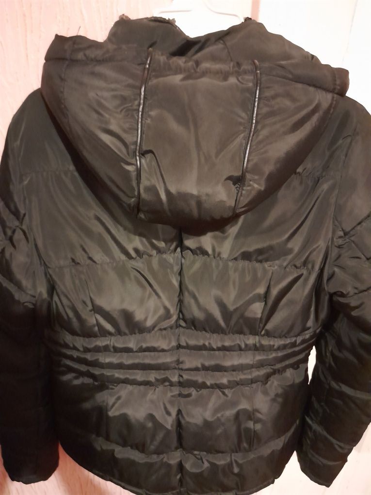 Зимня куртка, розмір s