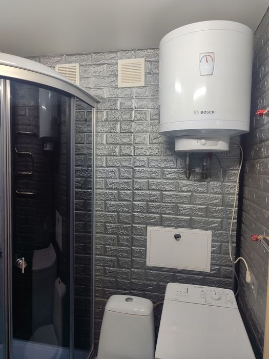 Продам 1 квартиру - студіо в центрі міста Сміла. Сертифікат - так.