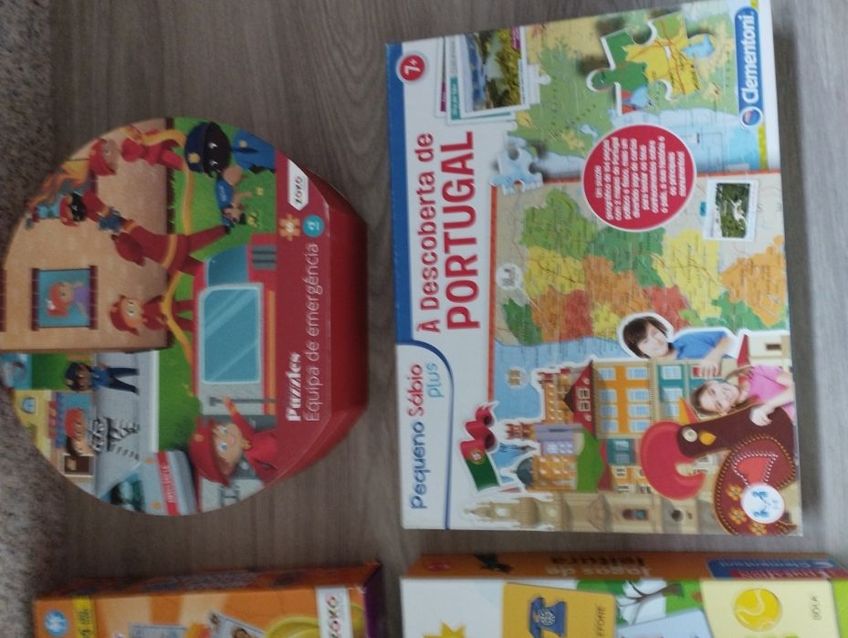 Lote de vários brinquedos de criança