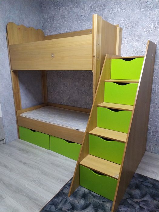 Ліжко двоповерхове . Ліжко вохярусне