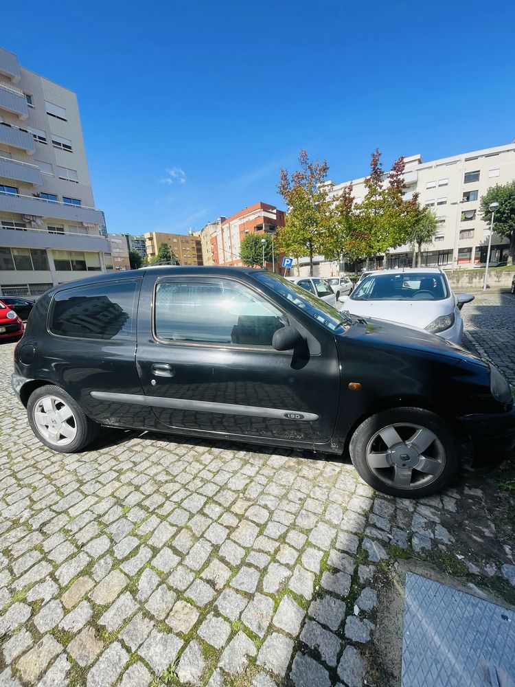 Clio Comercial 1.9