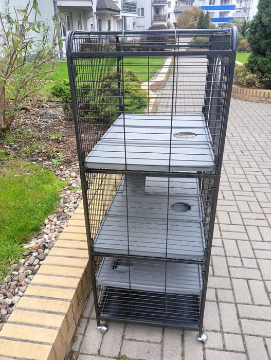 Klatka z wyposażeniem dla szczurów