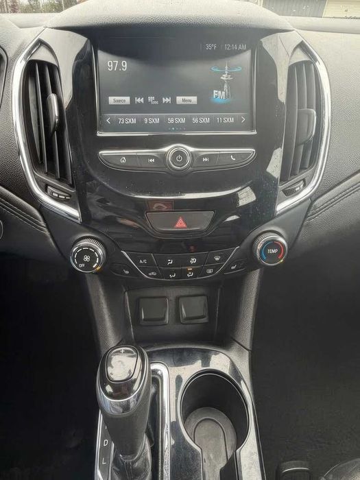 Chevrolet Cruze Premier      2018