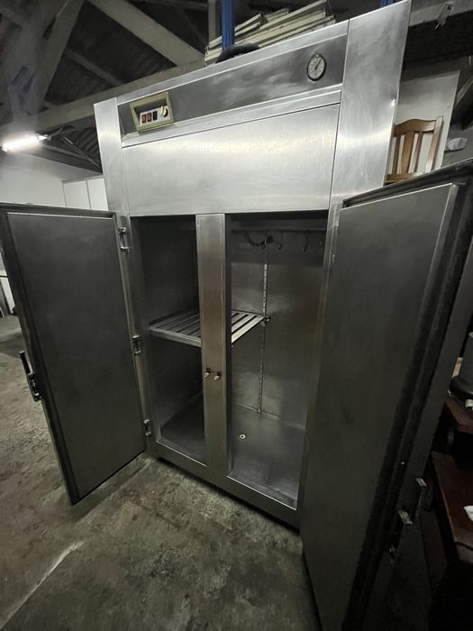 Arca vertical refrigeração em inox de 2 portas dou garantia