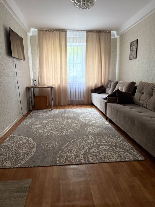 Здаю 2 кімнатну каартиру подобово.