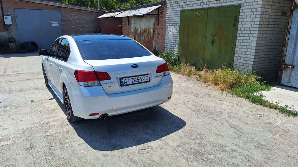Subaru legacy 2.5 2011