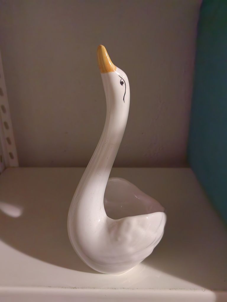 Cisne de cerâmica