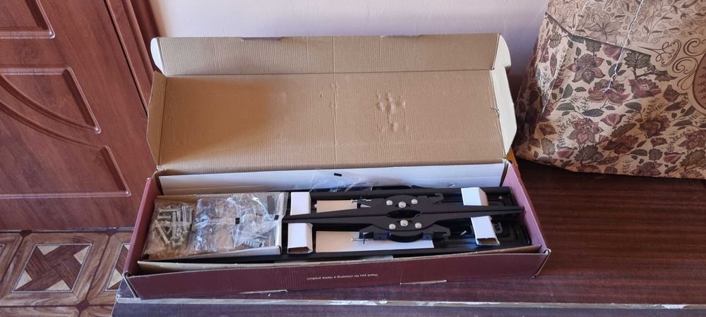 Продам  німецьке, якісне кріплення на стіну для великих телевізорів.