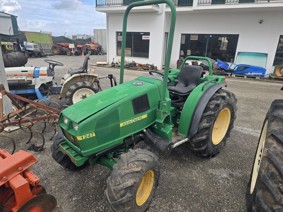 Trator John Deere 1247