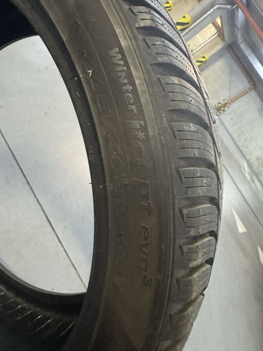 Opony zimowe Hankook winter 235/40/19