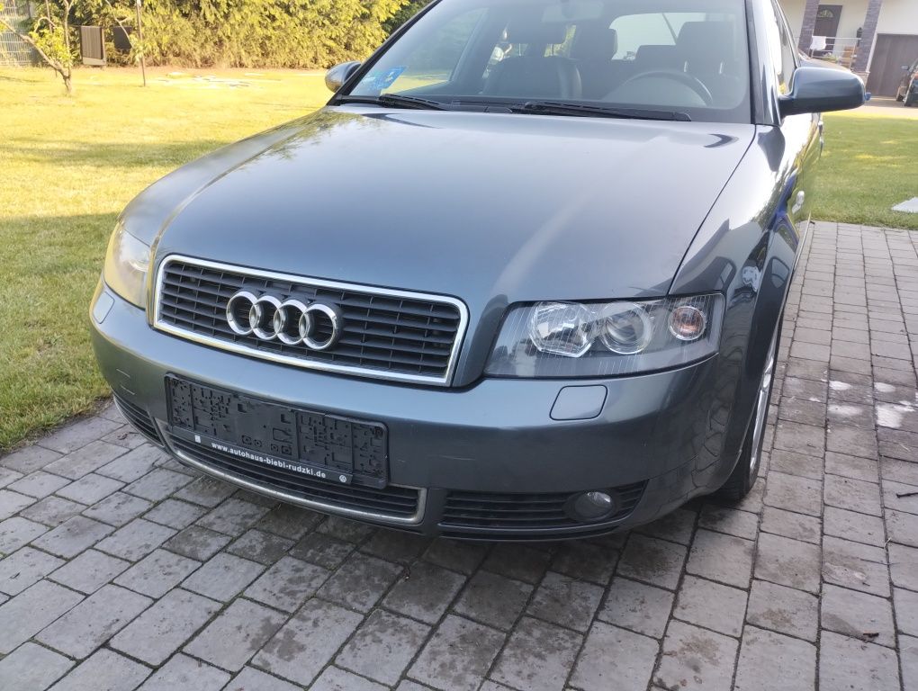 Zderzak przedni Audi A4 B6 lx7z