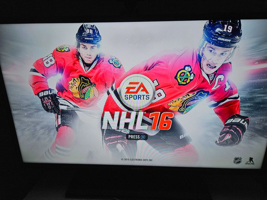 Gra NHL 16 na konsole PS4