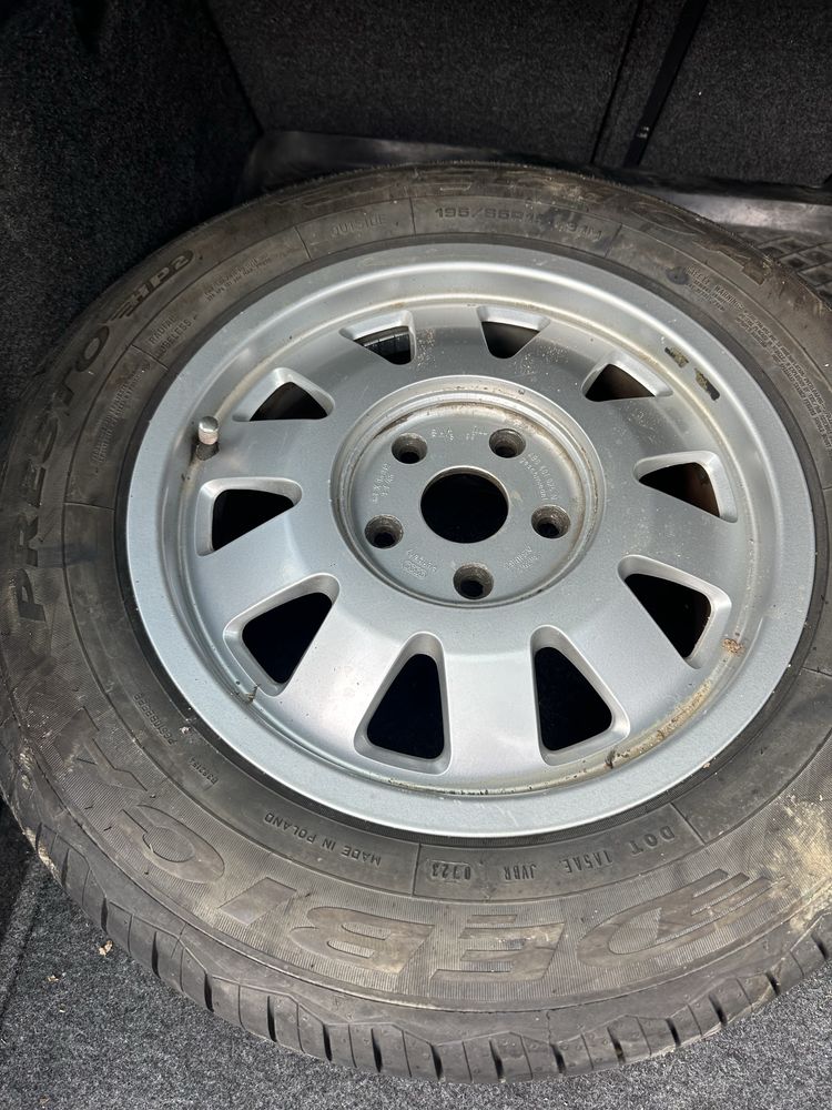 Opony z felgami aluminiowymi- bardzo dobry stan!