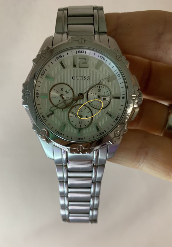 Годинник GUESS жіночий W0232L1 / часы Guess