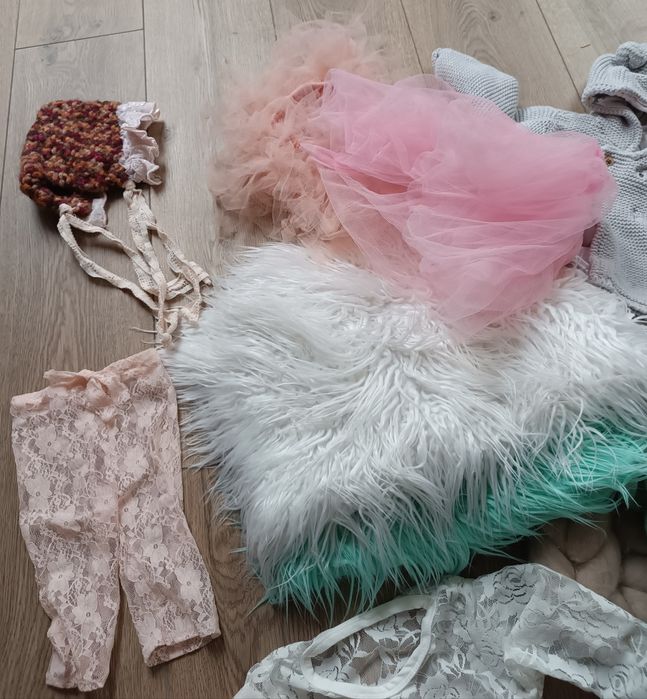 Ubranka i rekwizyty do sesji noworodkowej oraz roczkowej