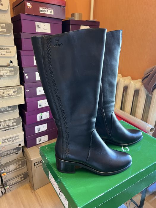 Продам сапоги. VICO, Кожа. Новые.
