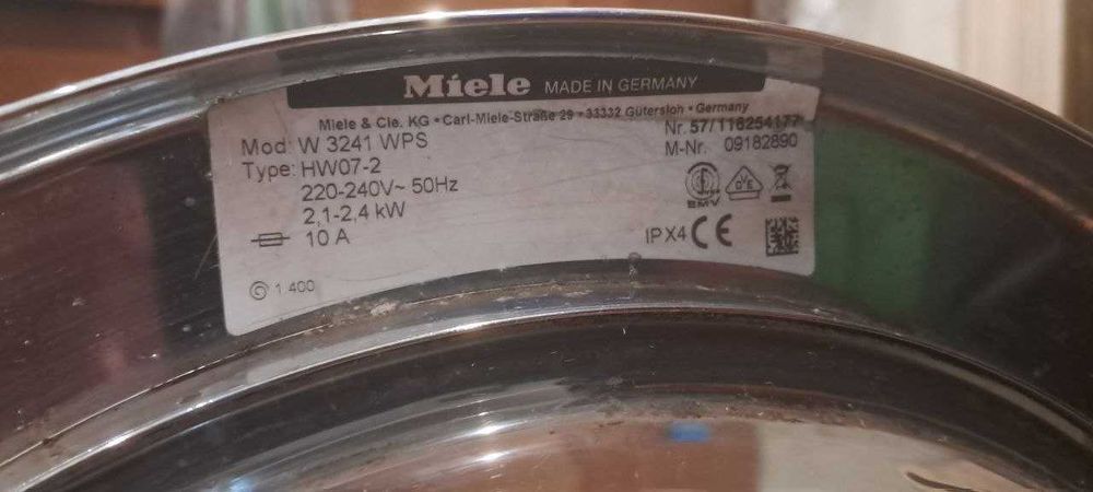 Пральна машинка Miele W3241 на 8 кг