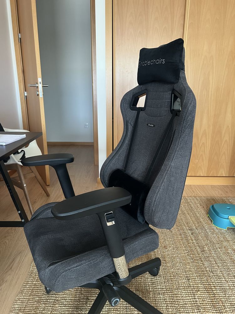 Cadeira Gaming semi-nova