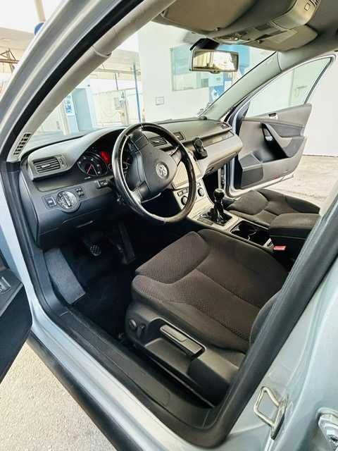 Volkswagen Passat 2006 – Muito bem mantido, 213.927 km, com extras