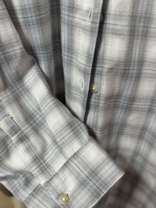 Сорочка, сірого кольору