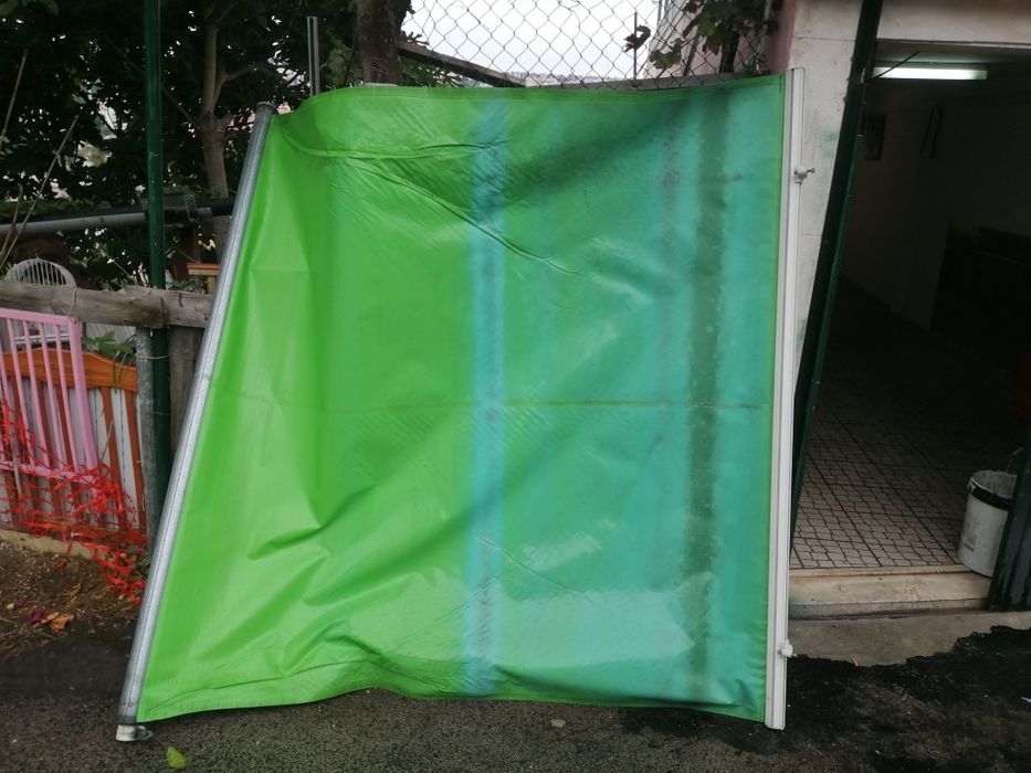 Toldo de parede (proteção chuva e sol)