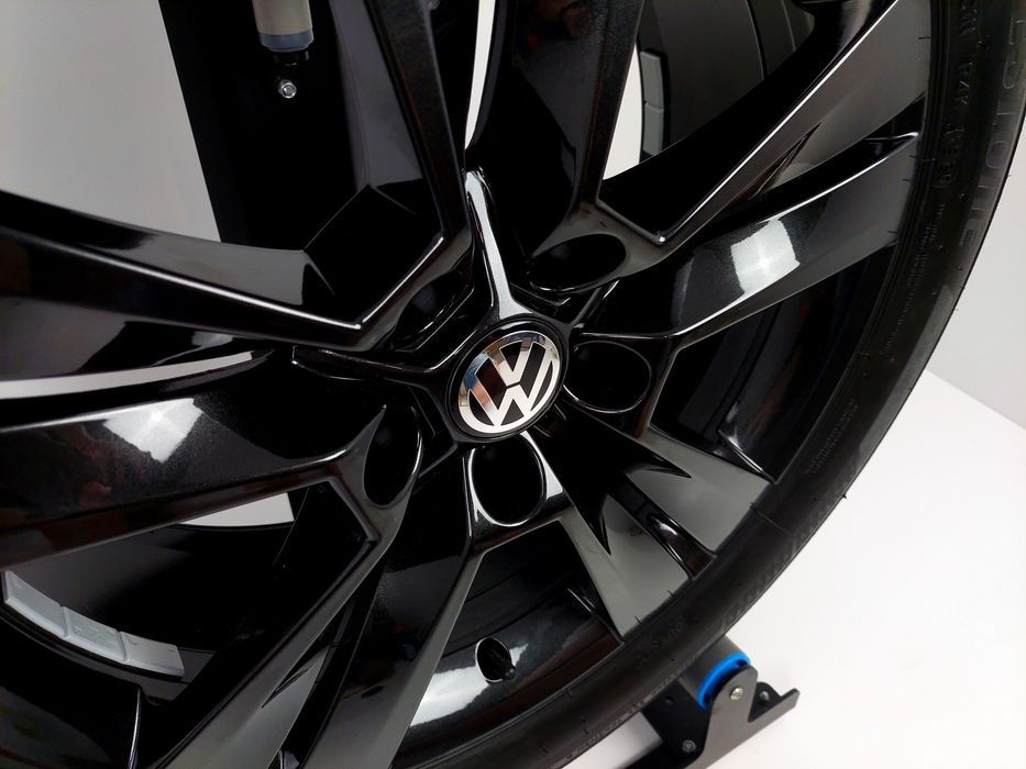 NOWE Koła Felgi Volkswagen 18" Golf Jetta Passat Tiguan Touran