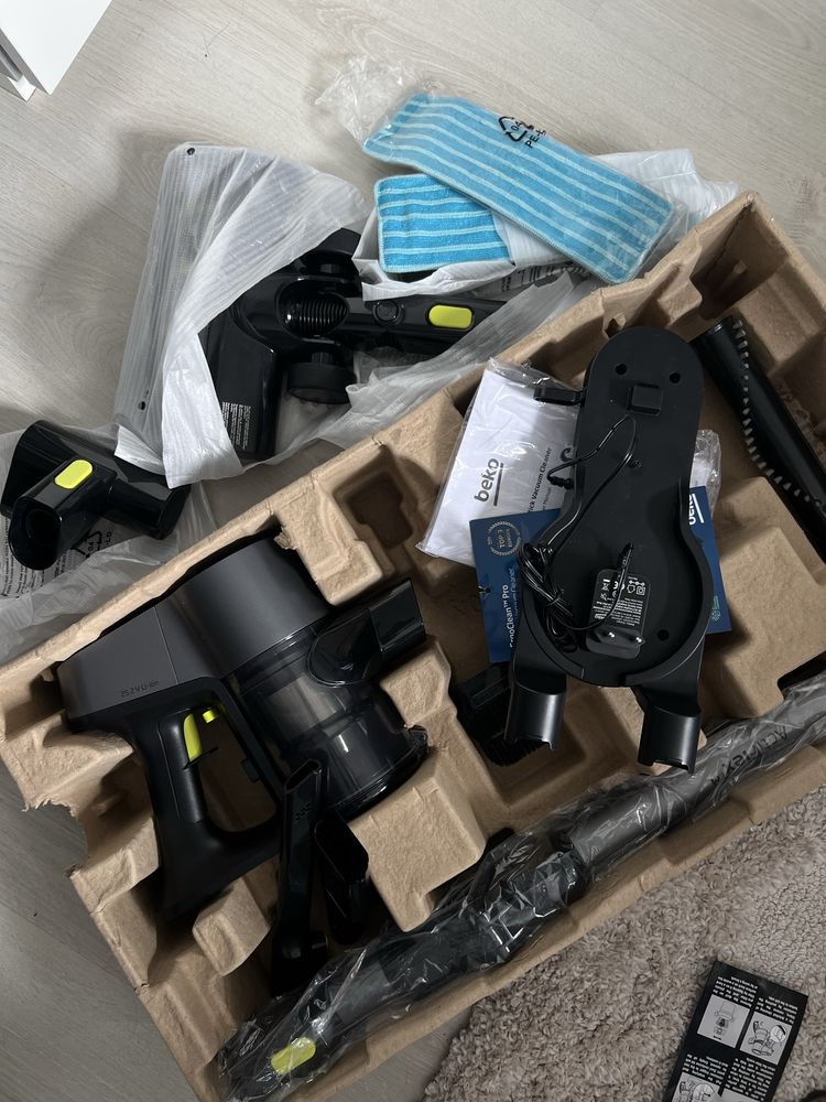 Odkurzacz BEKO ErgoClean VRT84225VI