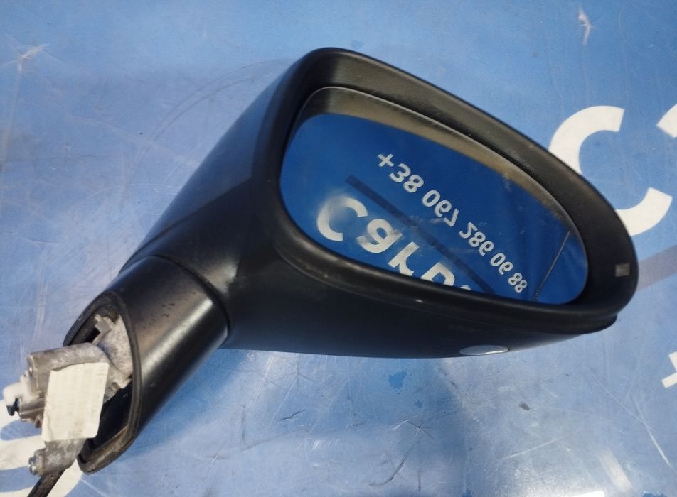 Зеркало праве Туарег ФЛ Дзеркало правое дверей Volkswagen Touareg FL