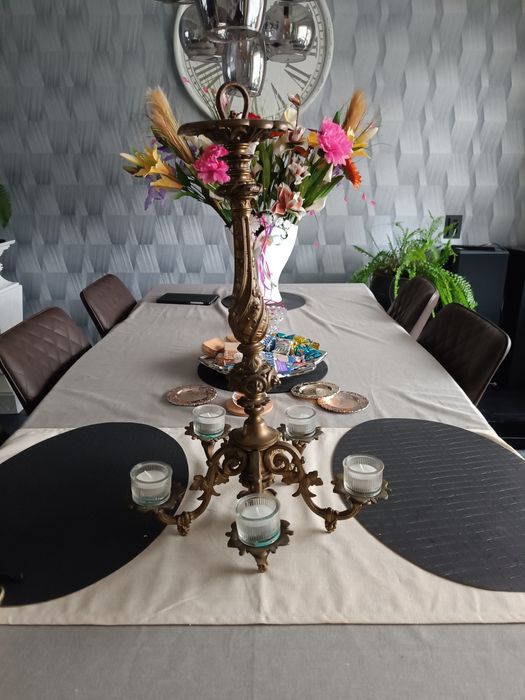 Duże światło z brązu