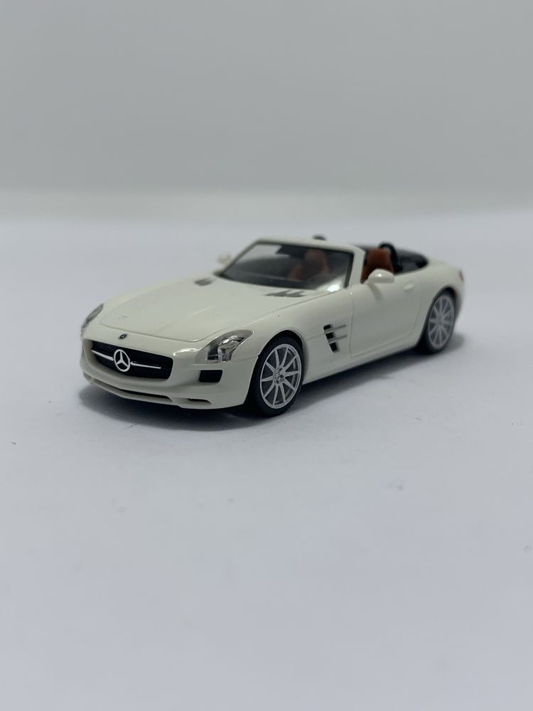 ( V ) _ Mercedes SLS da Herpa escala 1/87