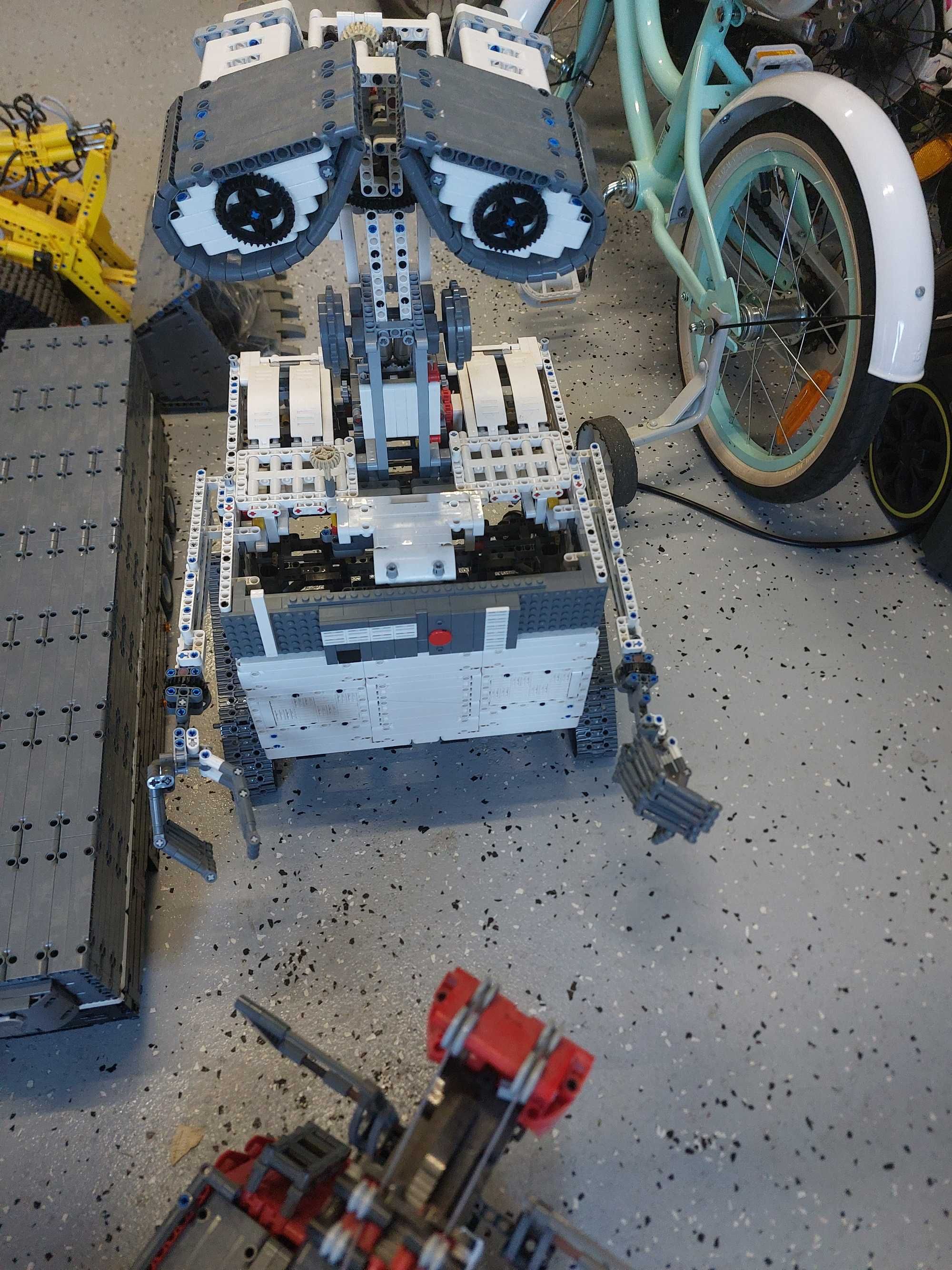 Lego technic 42056, 42083,42115 + modele MOC