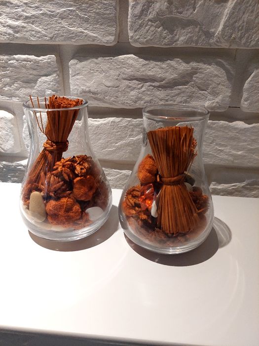 2 wazoniki z suszem Ikea